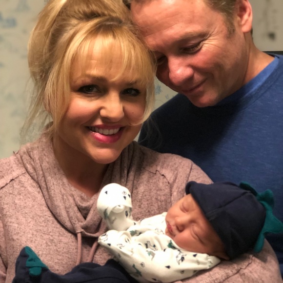 Meet your Posher, Christy - Picture 1 of 1